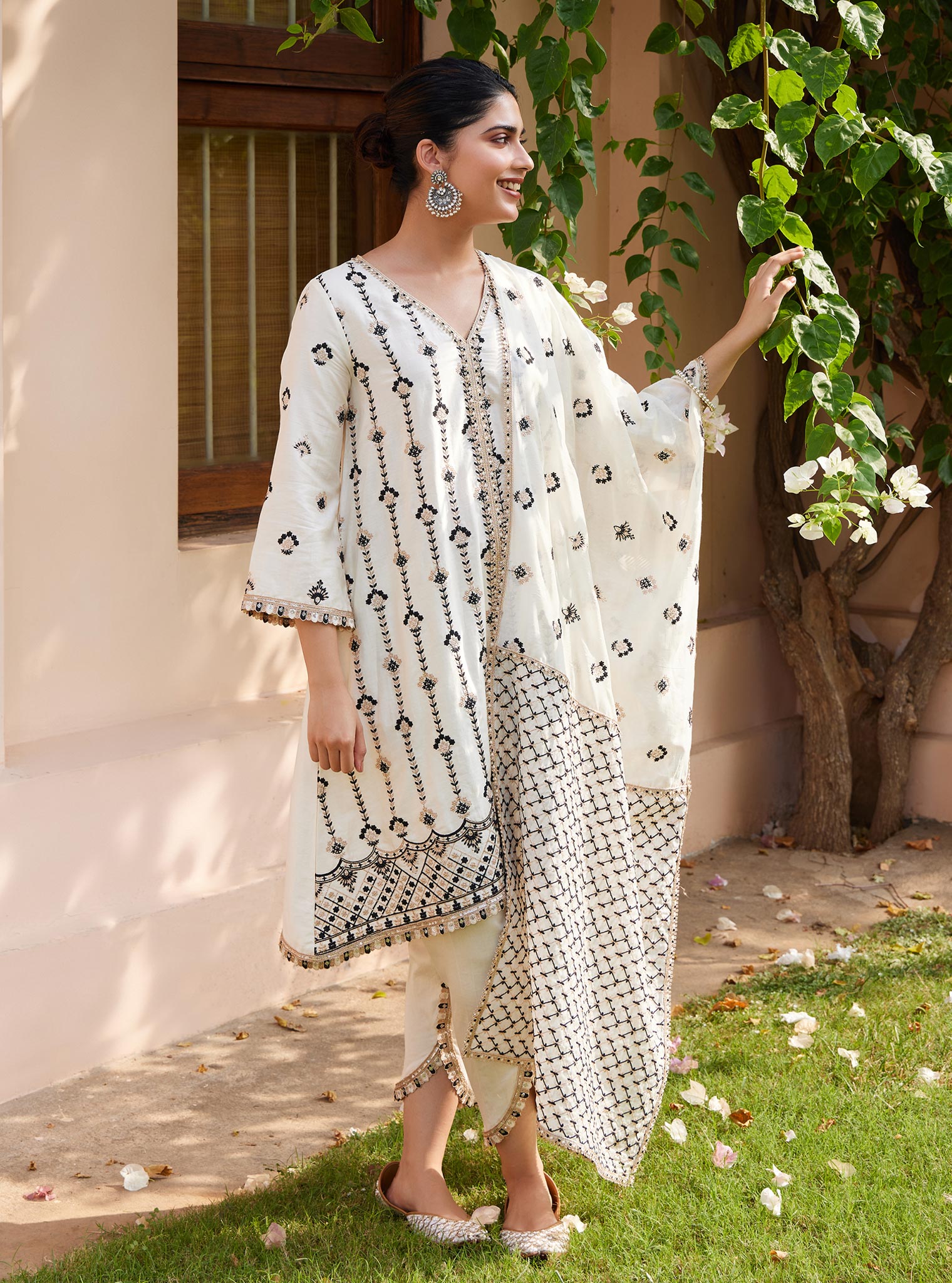 Suvasi Pima Off White Kurta Set
