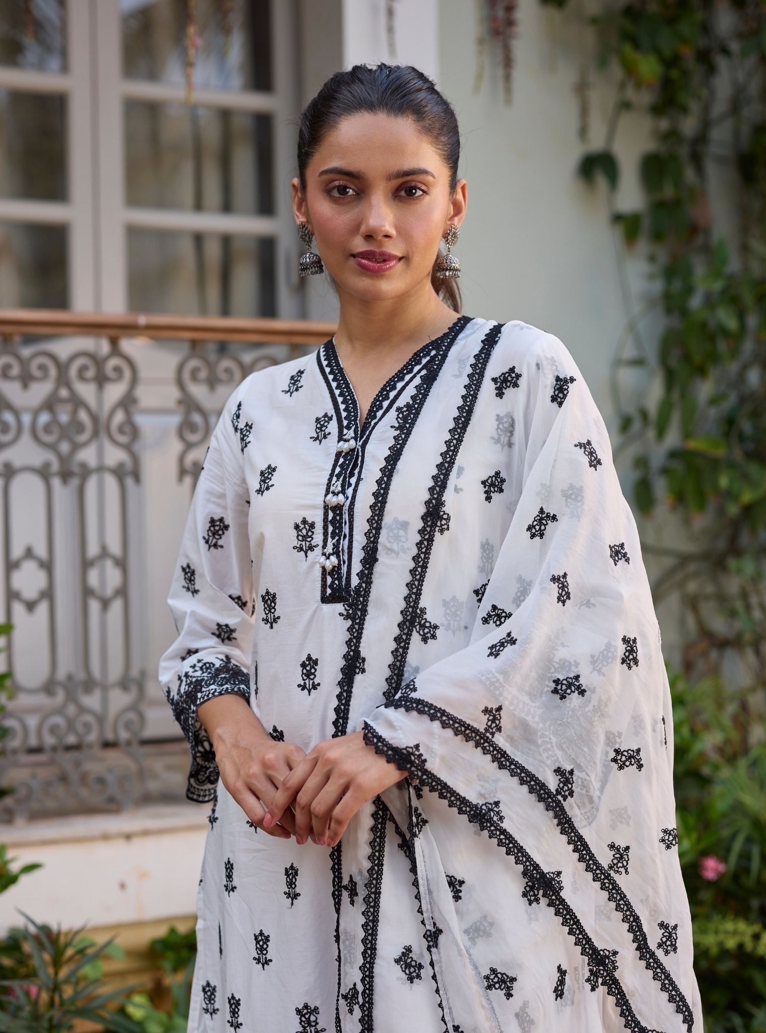Leniya Supima Cotton White & Black Kurta Set