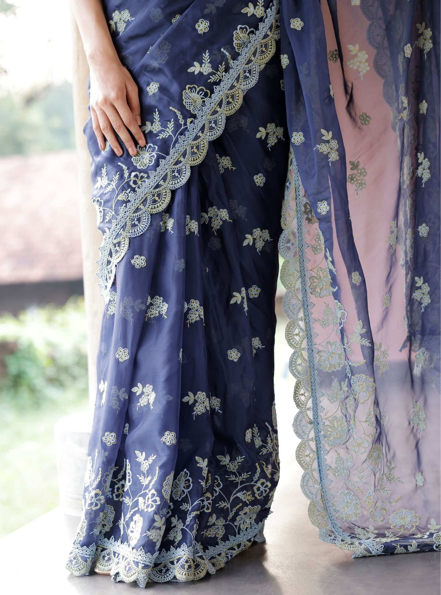 Mulmul Organza Chia Navy Saree