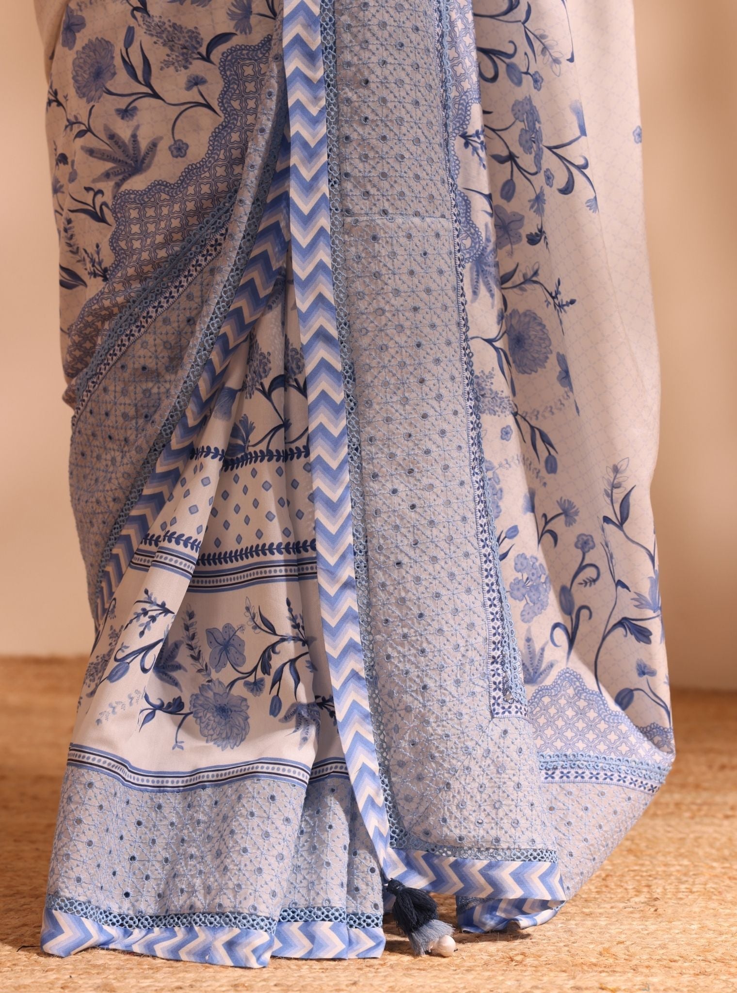 Mulmul Lawn Niri White Saree