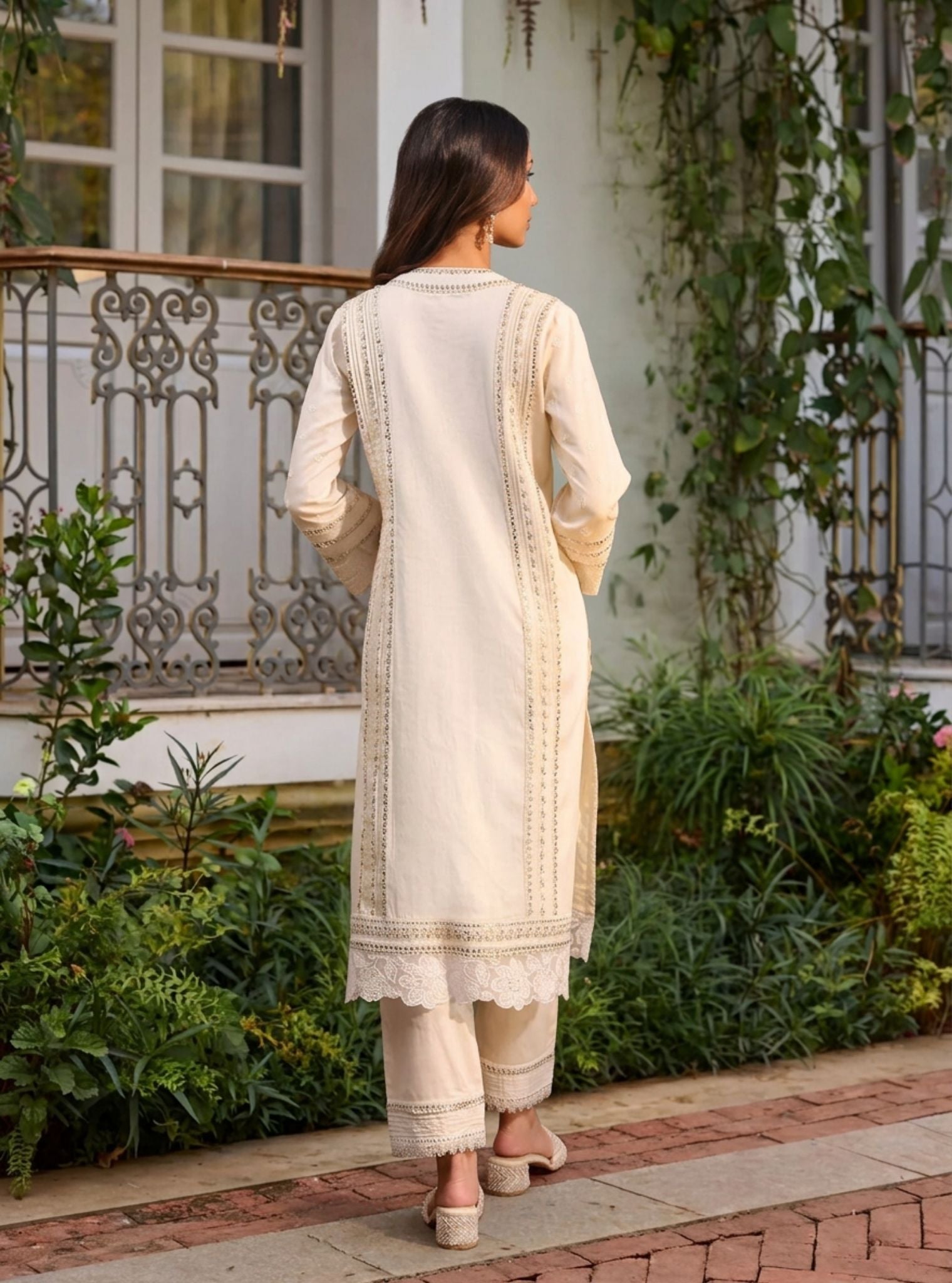 Pira Pima Satin Off White Kurta Set