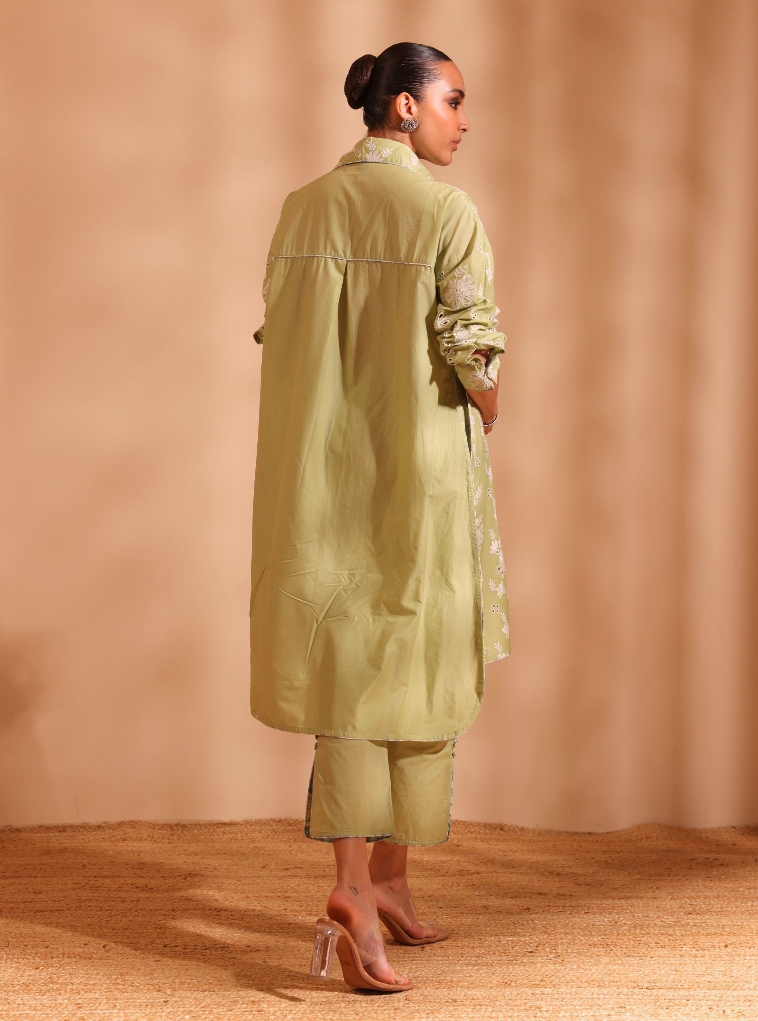 Mulmul Cotton Niva Green Kurta With Mulmul Cotton Niva Green Pant