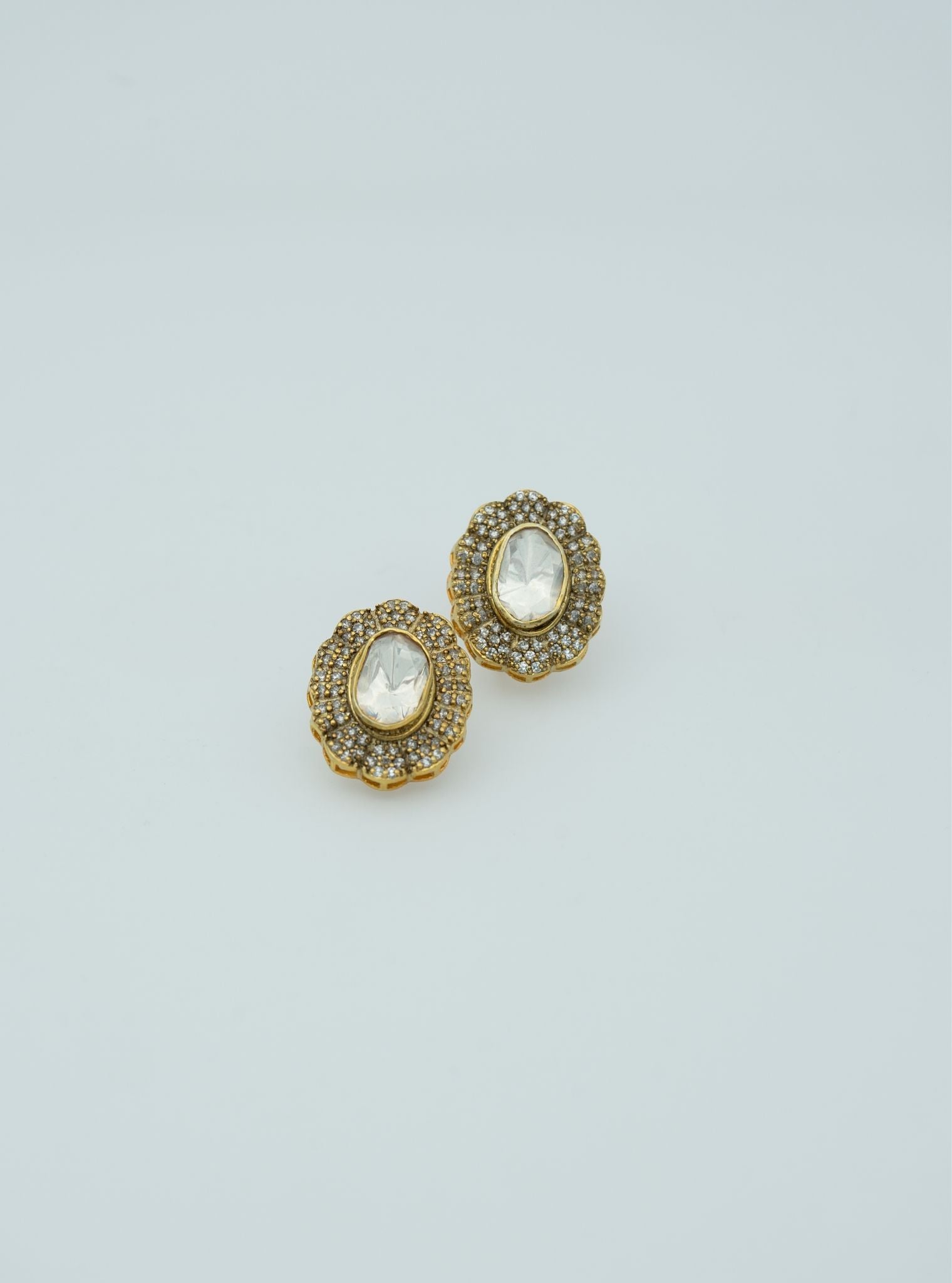 Riva Studs Gold