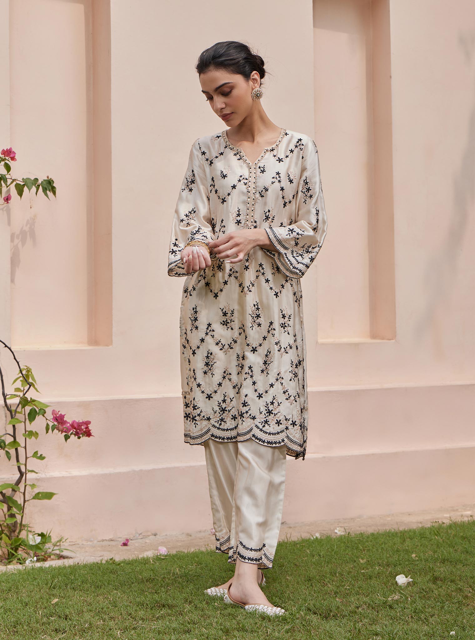Mulmul Cupro Valaya Off White Kurta