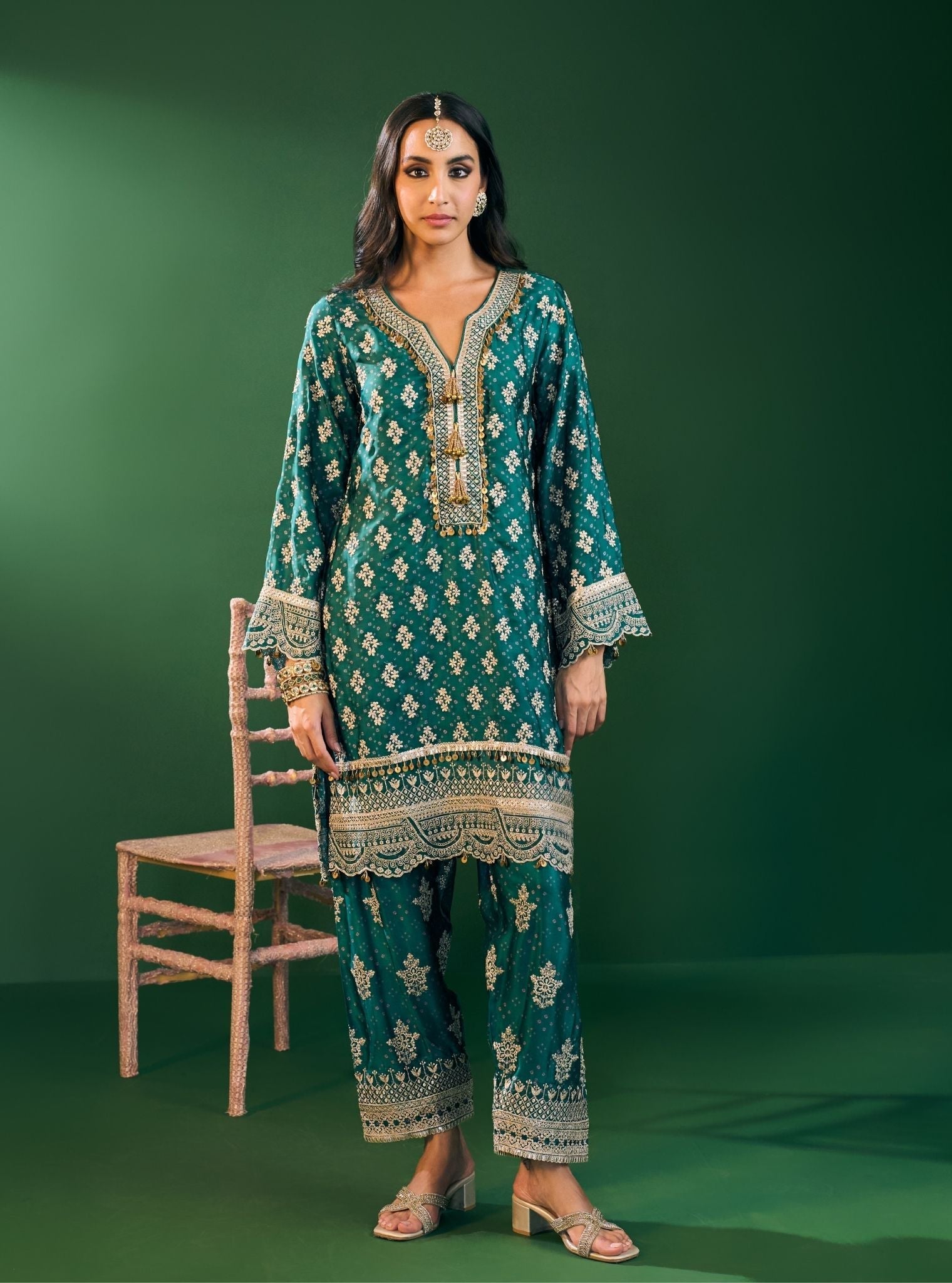 Elira Cupro Satin Emerald Green Kurta Set