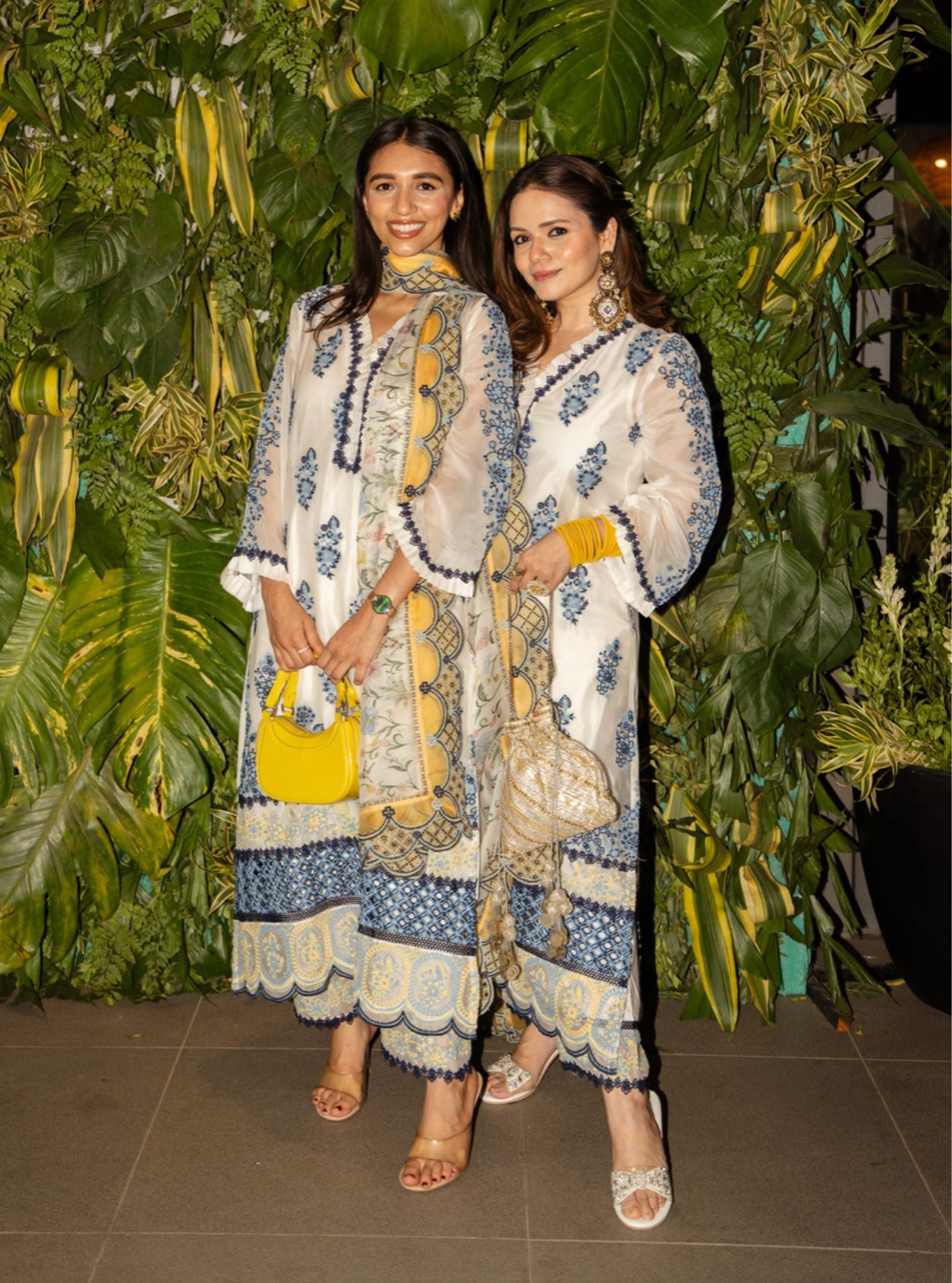 Mulmul Organza Valara White Kurta With Mulmul Cotton Valara White Pant