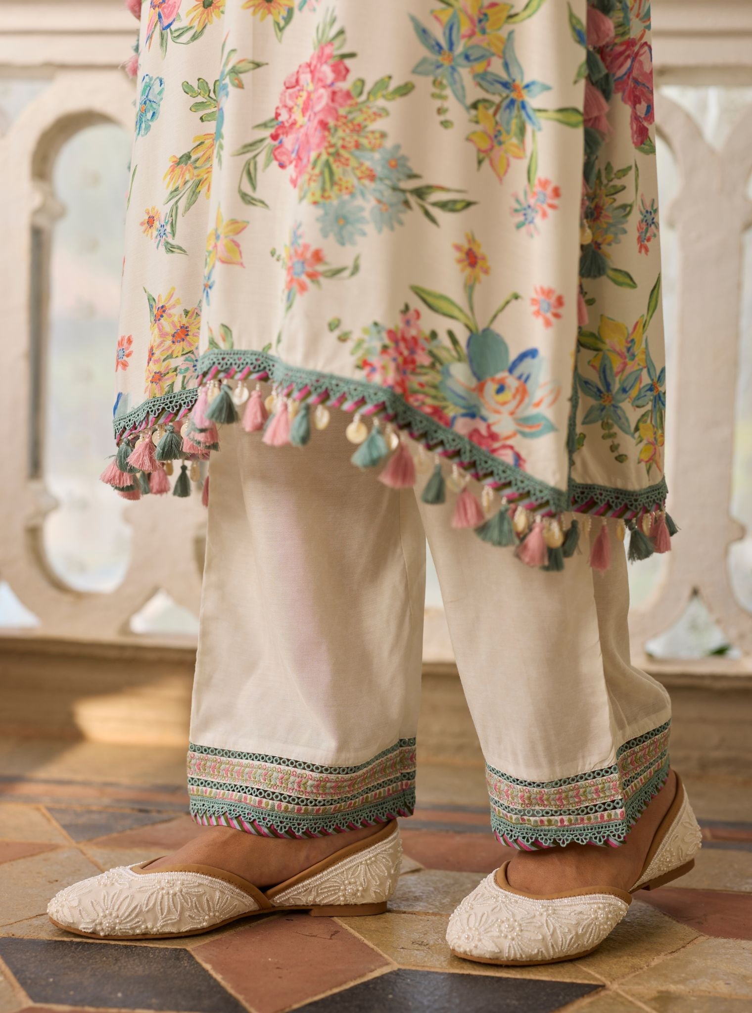 Savaan Lawn Off White Kurta Set