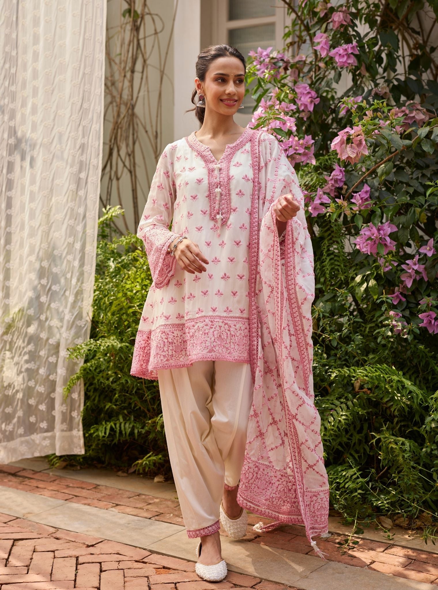 Taroa Organza Off White Kurta Set