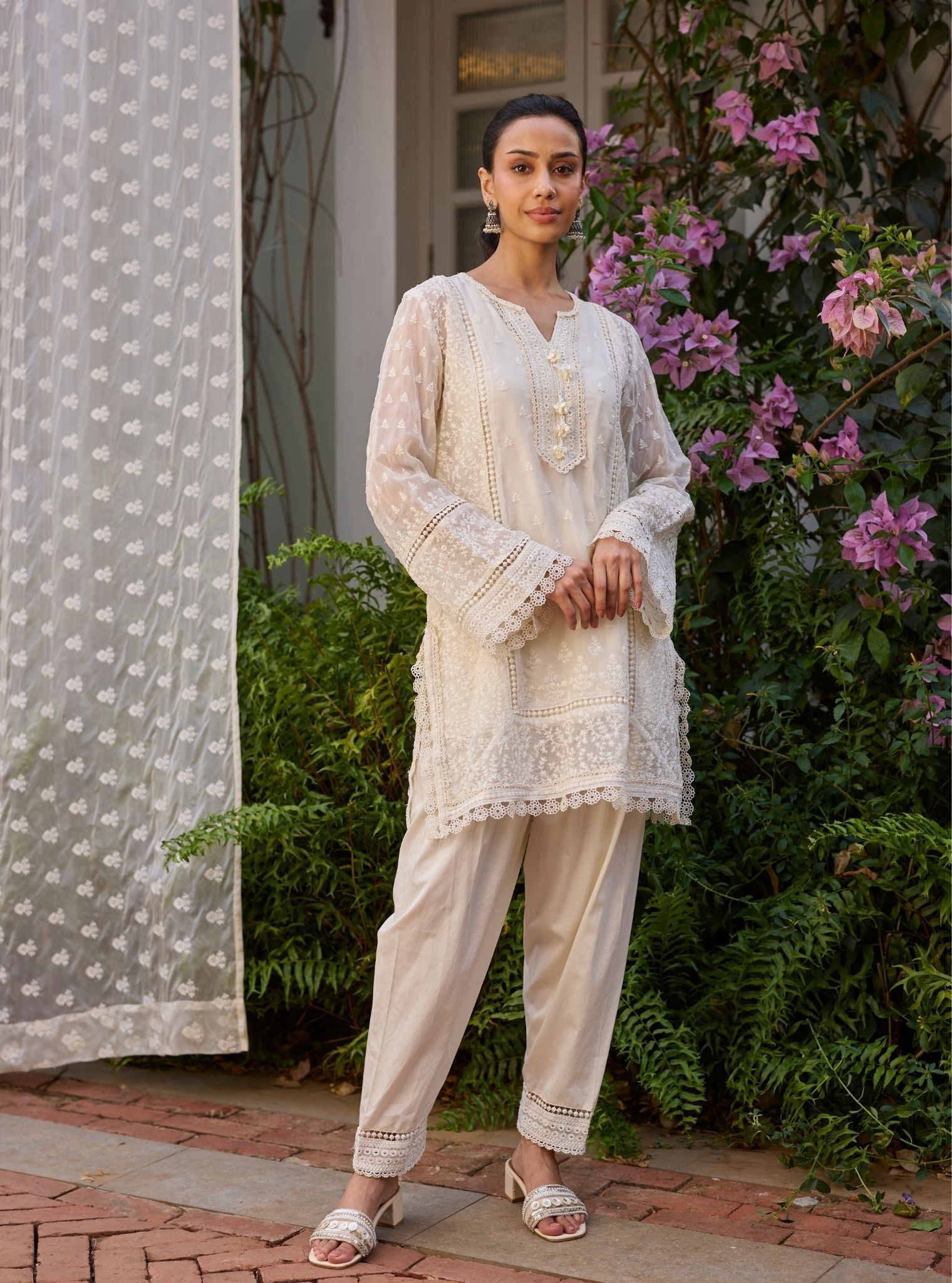 Meyo Organza White Kurta Set