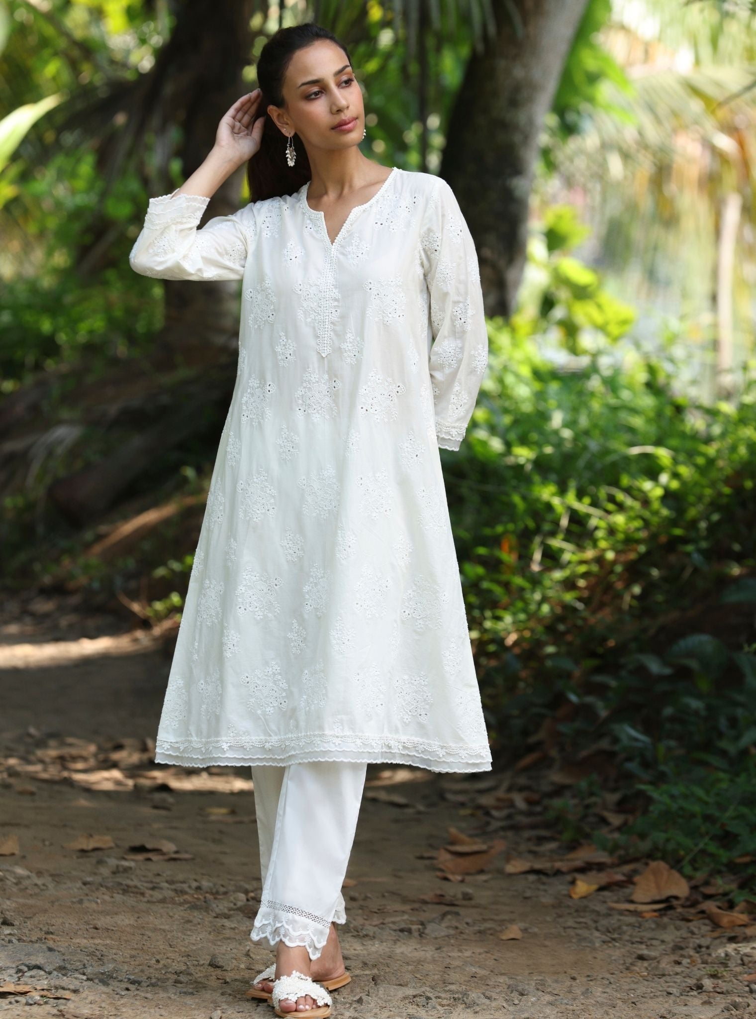 Mulmul Cotton Sira Stak White Kurta With Mulmul Cotton Yara White Pant