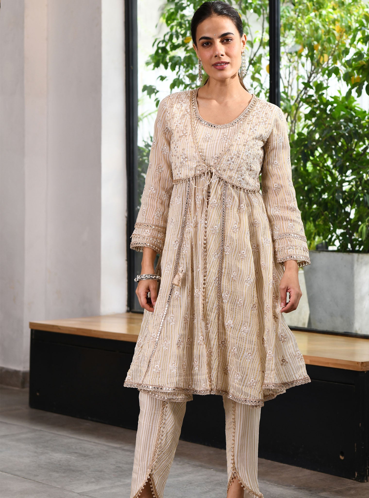 Mulmul Banarsi Finsbury Short Off White anarkali Kurta
