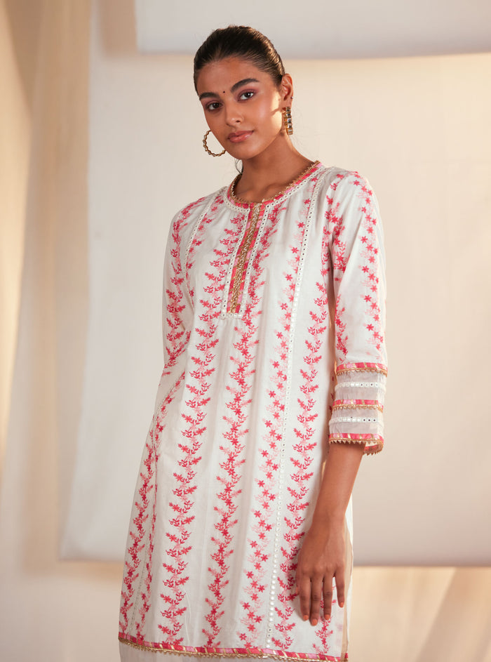 Mulmul Supima Cotton Tiana Off White/Pink Kurta