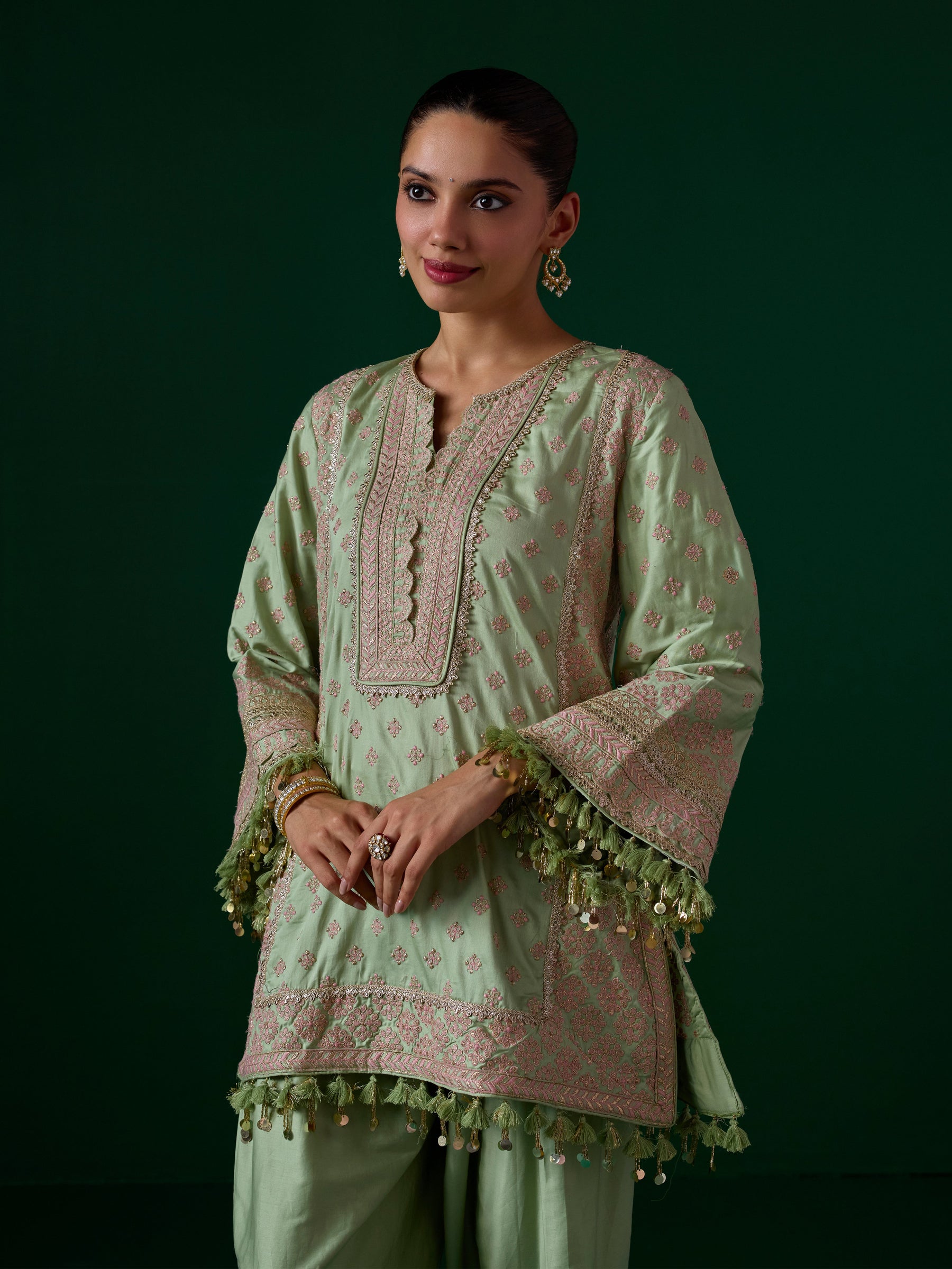 Arna Pima Satin Green Kurta Set
