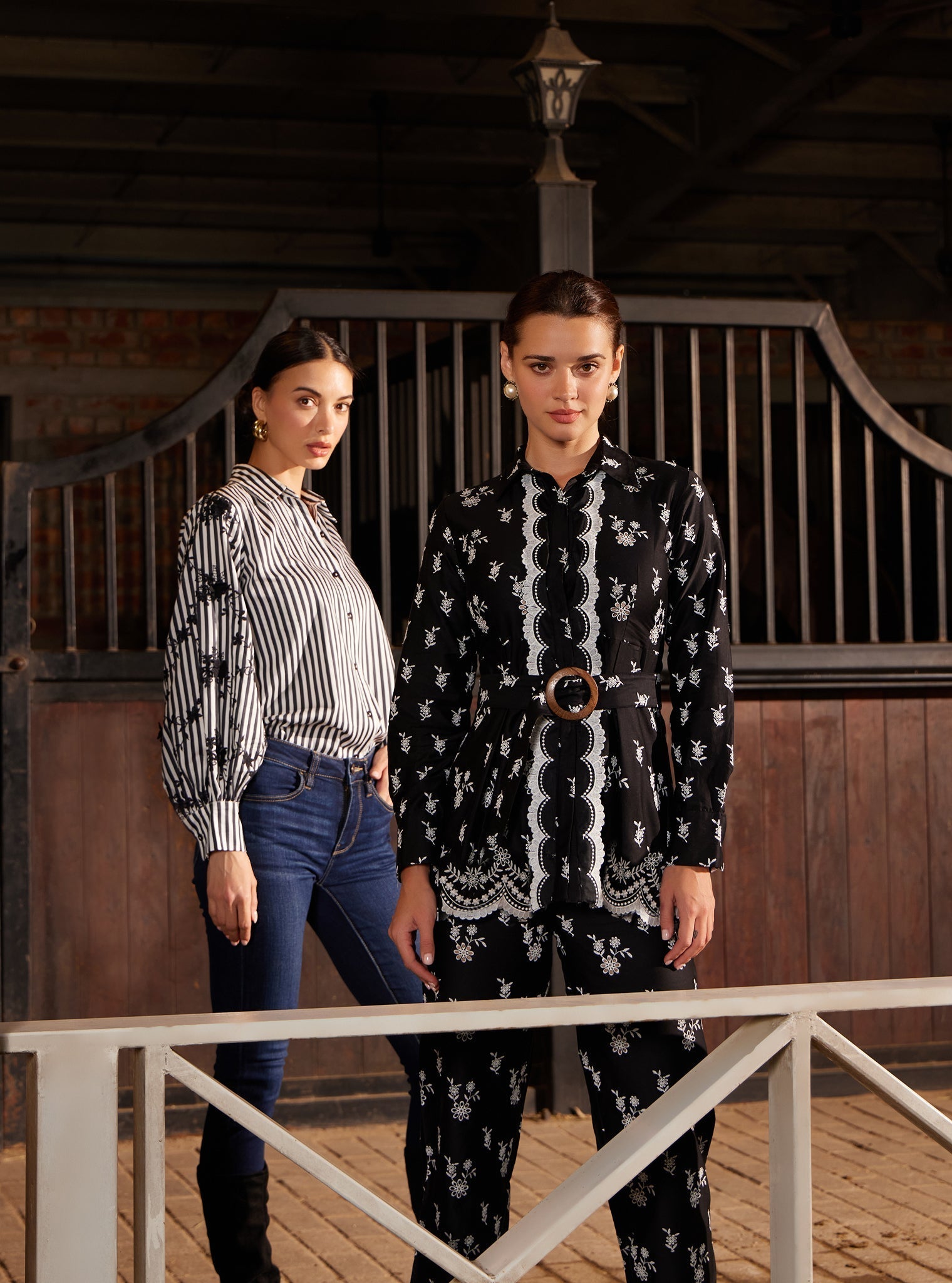 Daphne Pima Black Top