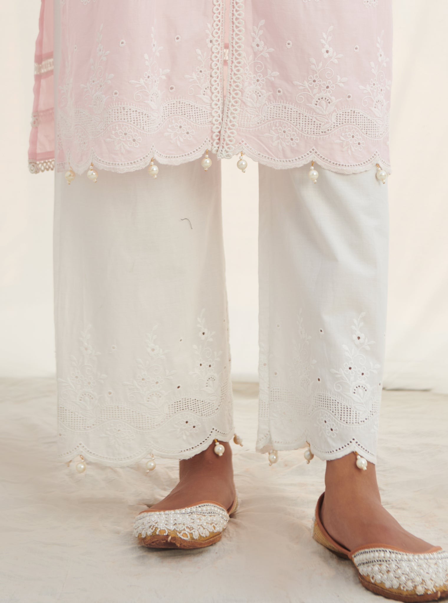 Mulmul Cotton Revora Pink Kurta With Mulmul Cotton Revora White Pant