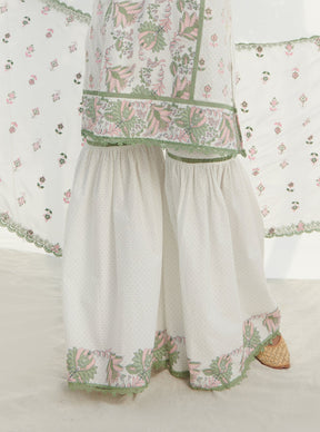 Mulmul Cotton Sakura Green Kurta With Mulmul Cotton Sakura Green Pant