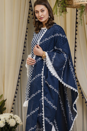 Mulmul Cotton Aspen Navy Kurta With Embroidered Organza White Pants